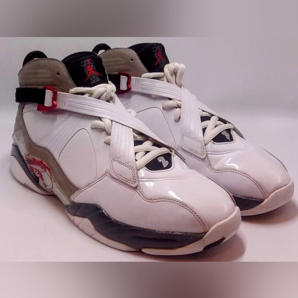 Air Jordan 8 Retro “Bugs Bunny”